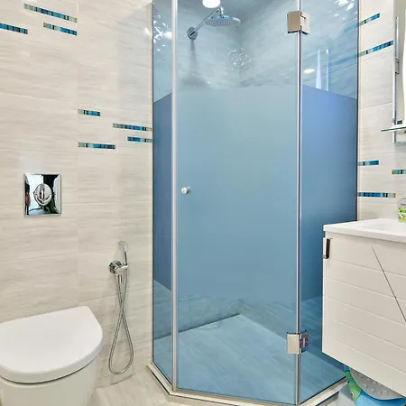 Azure View 2br Luxury - Free Parking Apartamento